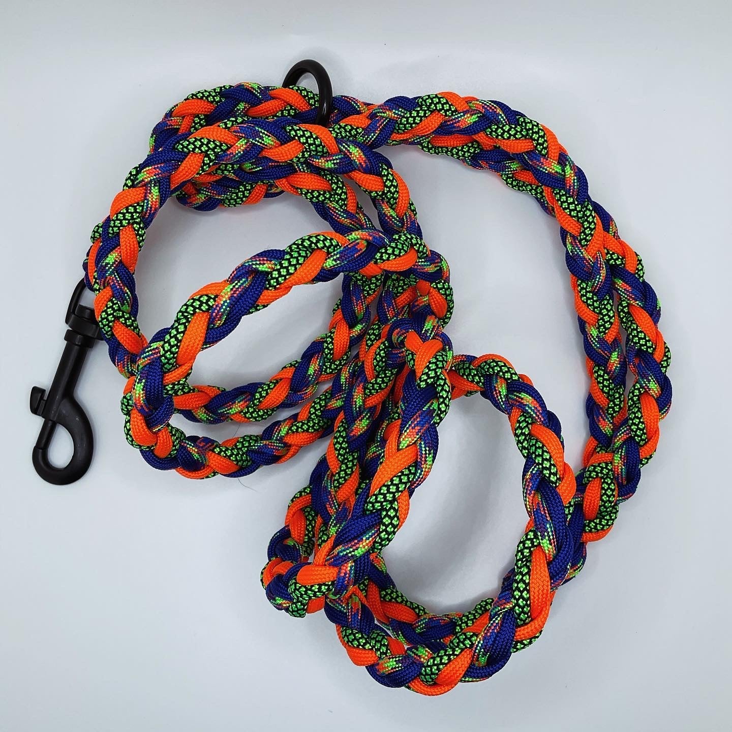 5.5 ft round braid leash